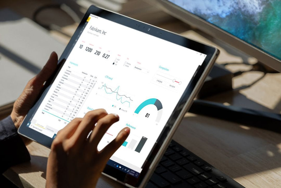 Microsoft Surface Book 2 Intel Core i7-8th Gen Laptop 16GB Ram 512GB SSD 2GB Graphics GTX 1050 13.5" Detachable Touch Screen  Keyboard Eng / Arabic Silver